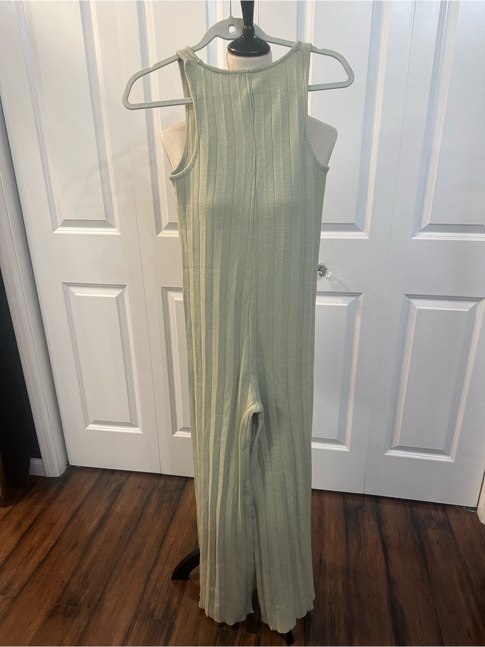 New with the tags jumpsuit - Picture 5 of 8